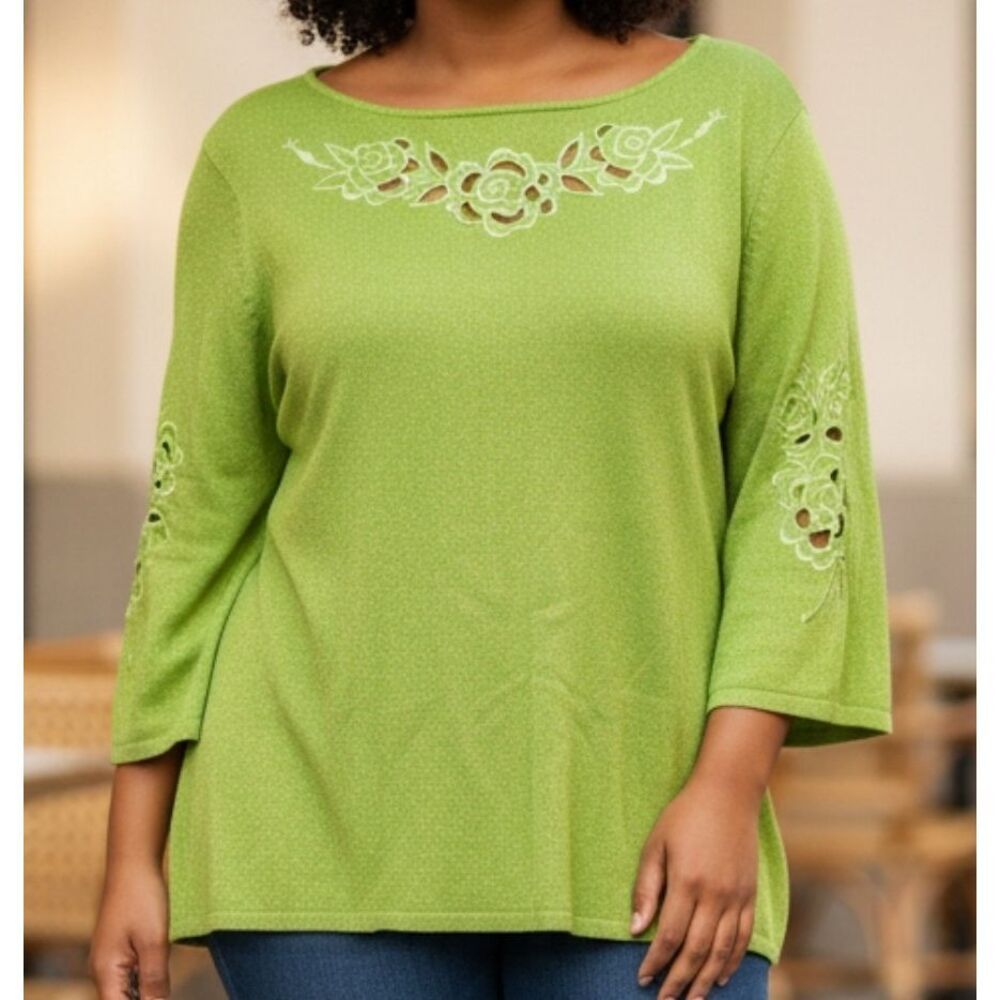 Bob Mackie Green Metallic Sweater Size XL Floral Cut out Embroidered Kiwi Green